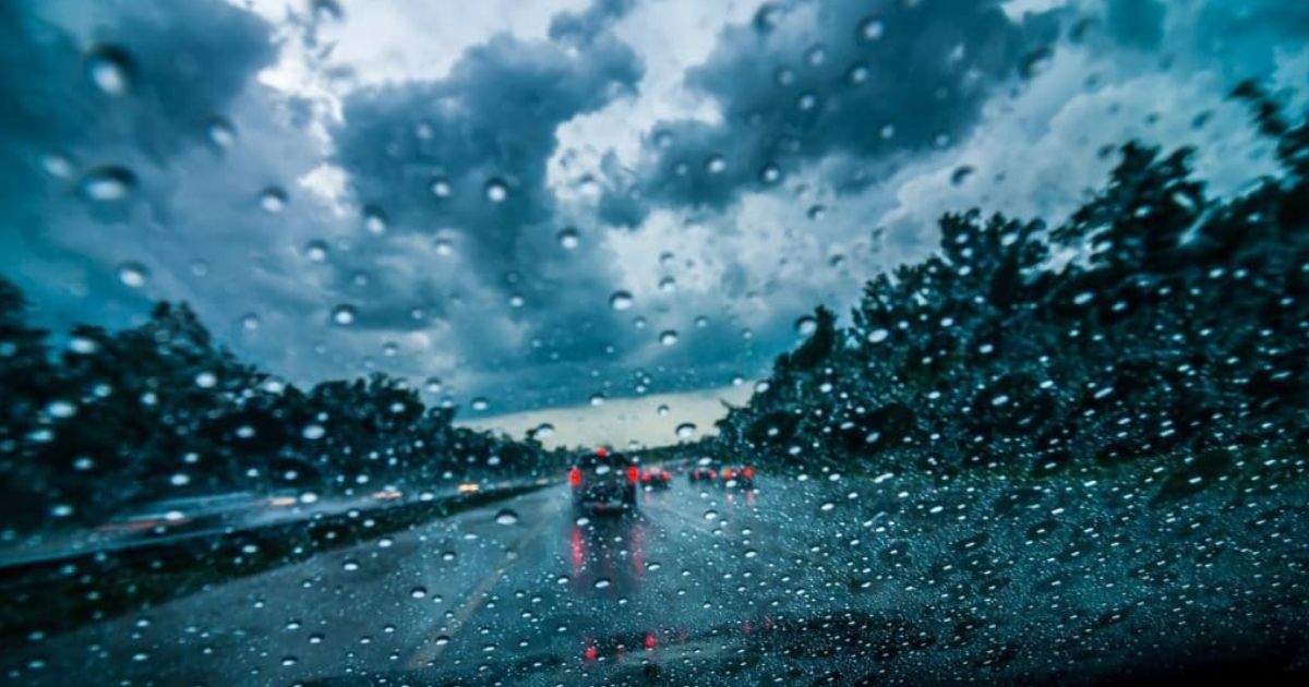 A car under a light rain